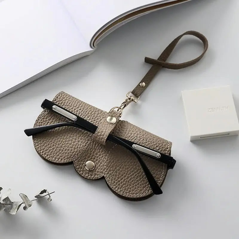 Fesara | Protective Glasses Pouch Made of Faux Leather