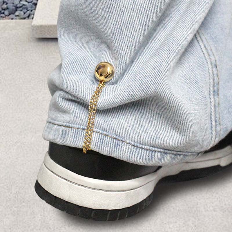 Easy Magnetic Clothing Clips for Dresses and Tops