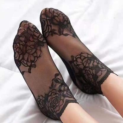Fesara | Women's Elegant Lacey Ankle Socks