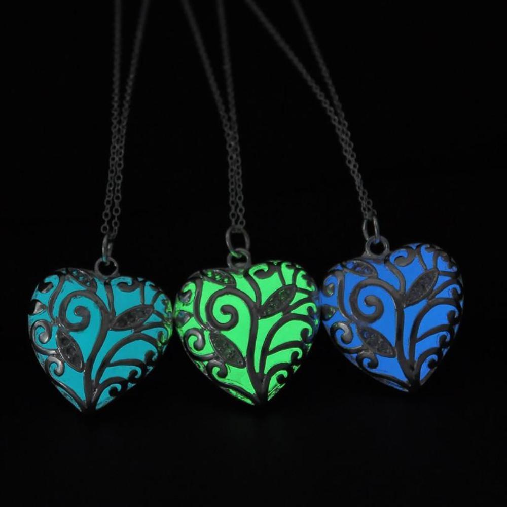 Fesara | Glow In Dark Pendant Necklace
