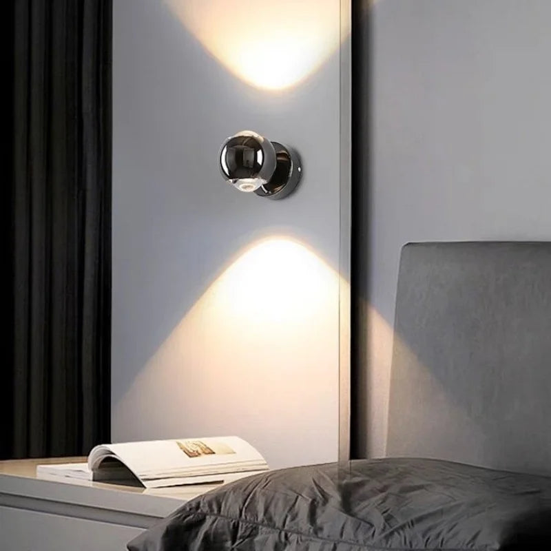 Modern Adjustable Wall Light with Flexible Arm