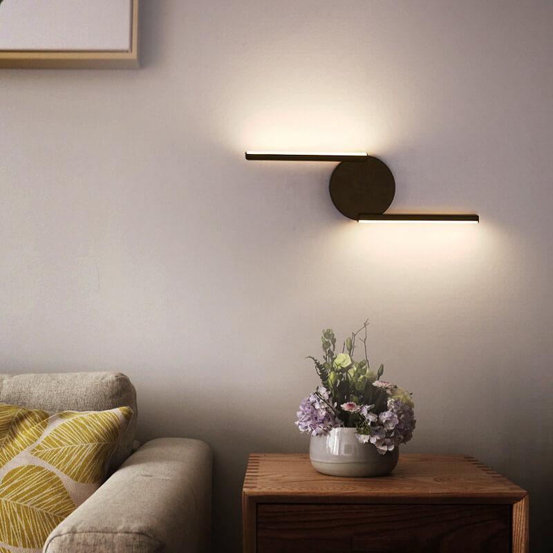 Modern LED Curved Wall Light with Aluminium Finish