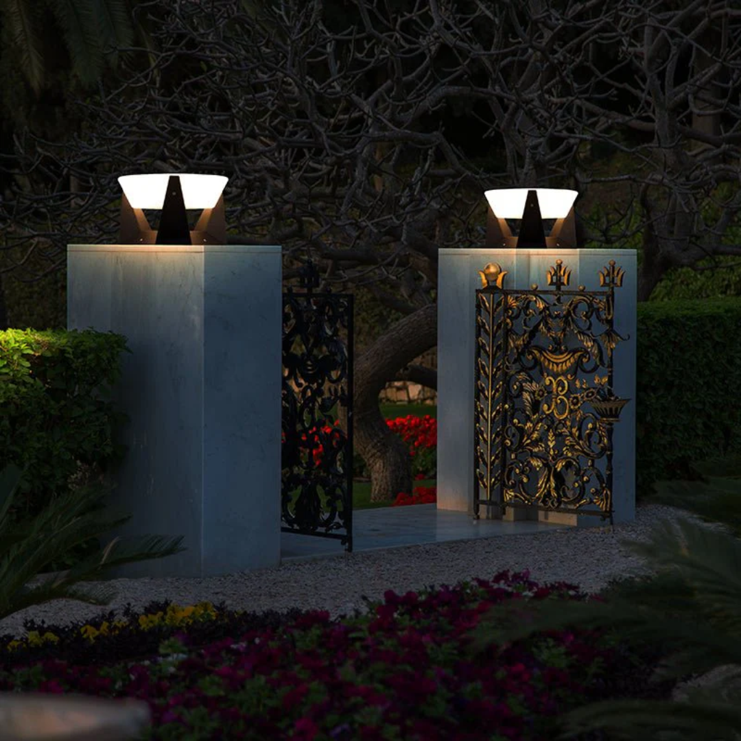 Elegant Garden Solar Powered Lamp