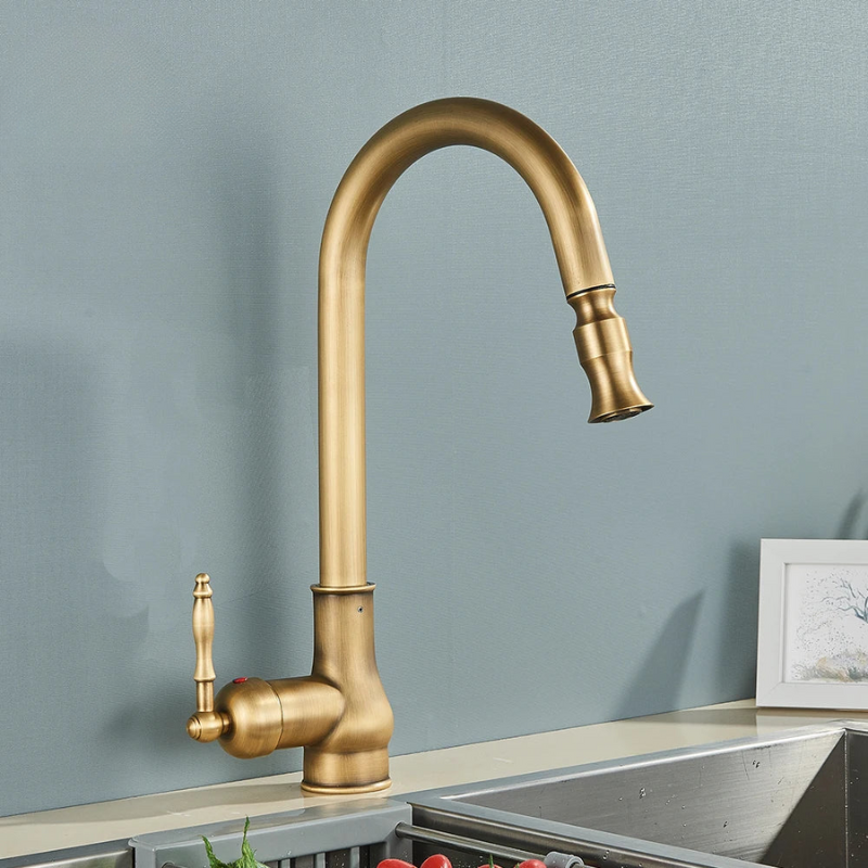 Classic Brass Kitchen Faucet - Traditional Mixer Tap with Swivel Spout - Fesara