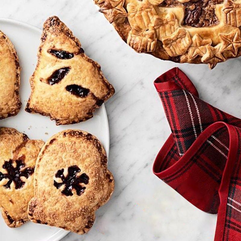 Delicious Holiday Christmas Cakes Sweet Treats