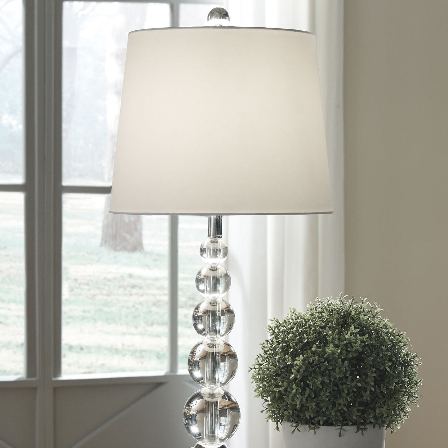 Luxurious Glass Globe Table Lamp