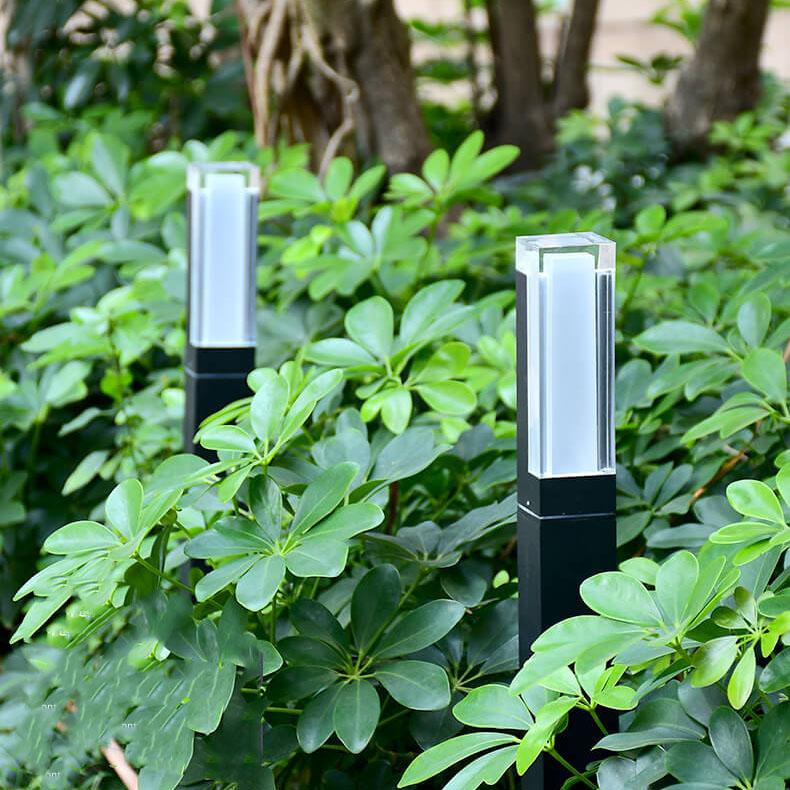 Contemporary Outdoor Solar Pathway Lamp