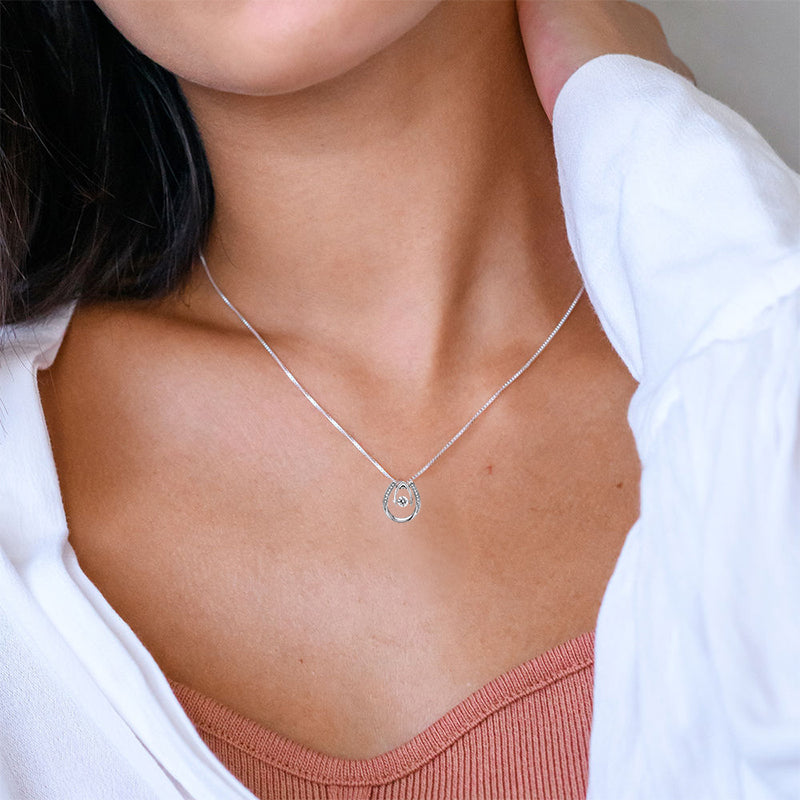Lucky Horse Shoe Pendant Necklace