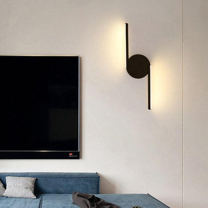 Modern LED Curved Wall Light with Aluminium Finish