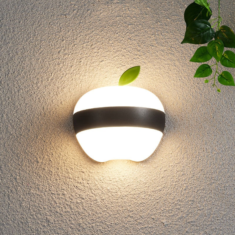 Bright Solar Powered Outdoor Globe Lamp - Fesara