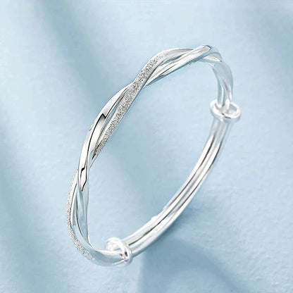 Luxurious Metallic Chain Bracelet