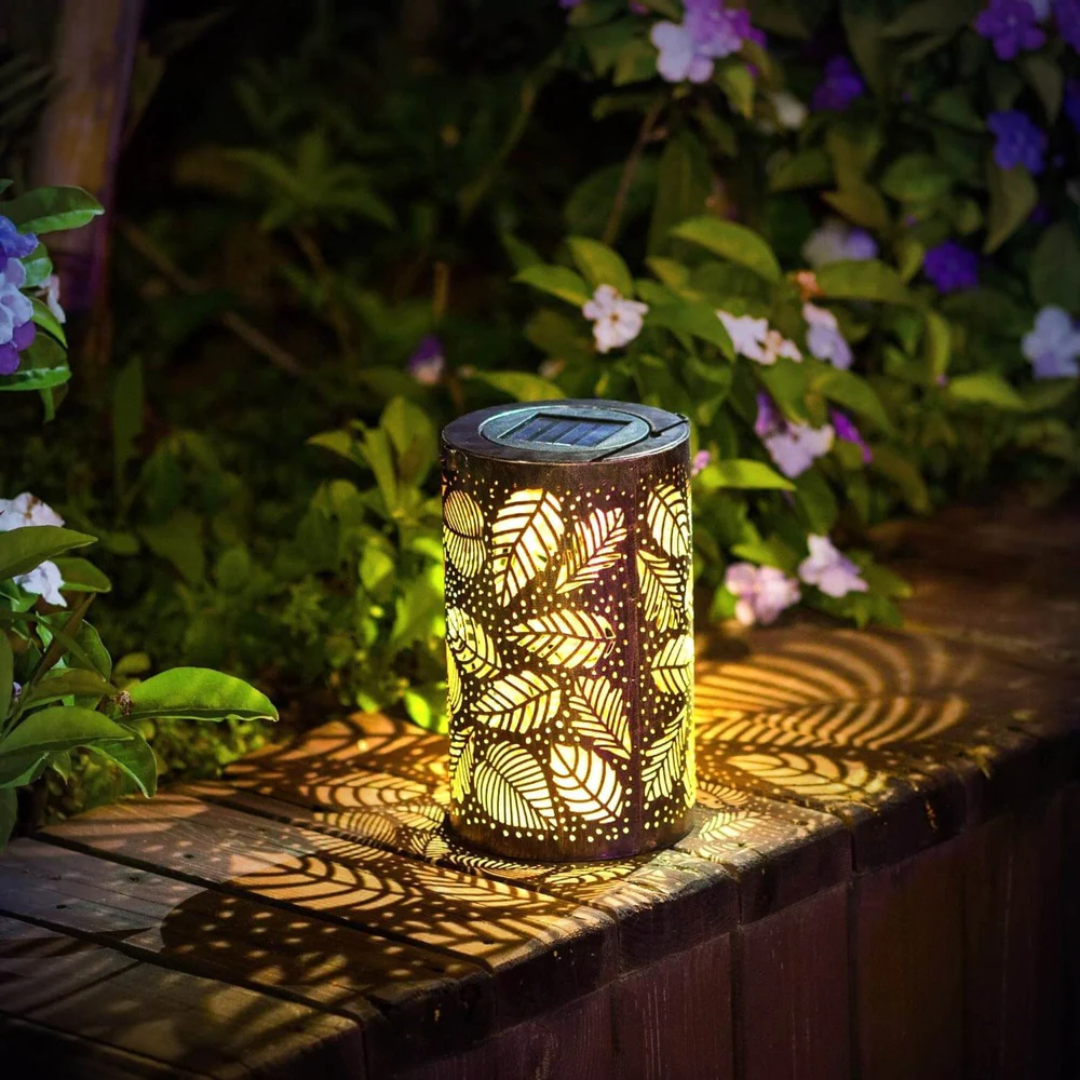 Garden Solar Powered Leaf Design Lamp