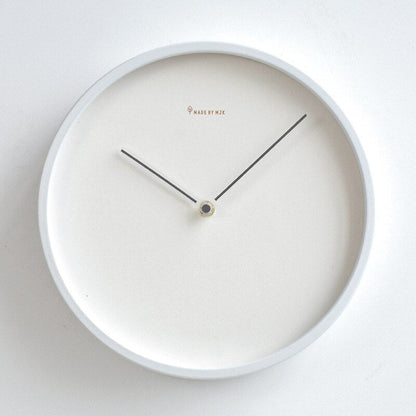 Simple Modern Wall Clock - Elegant Timepiece