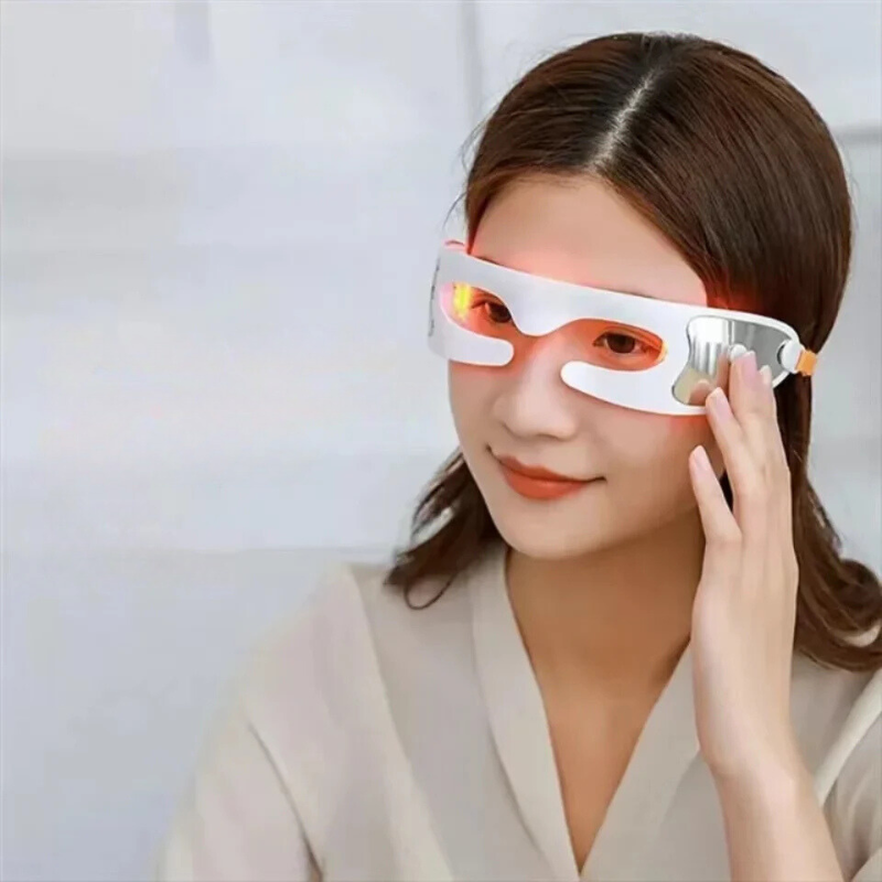 Natural Light Eye Mask for Dark Circles Relief