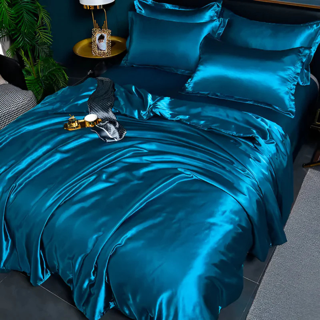 Plush Luxury Soft Silk Bedding Cover - Fesara