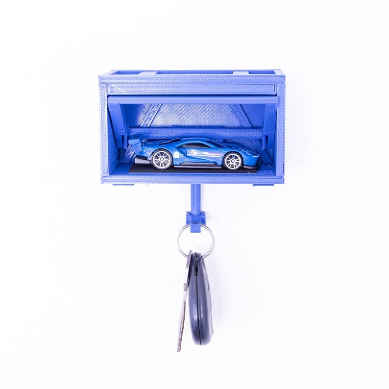 Organized Key Holder for Peaceful Living
