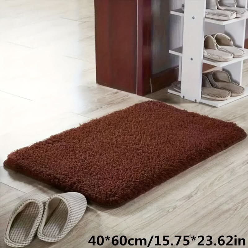 Plush Bathroom Mat with Extra Grip and Absorbency
