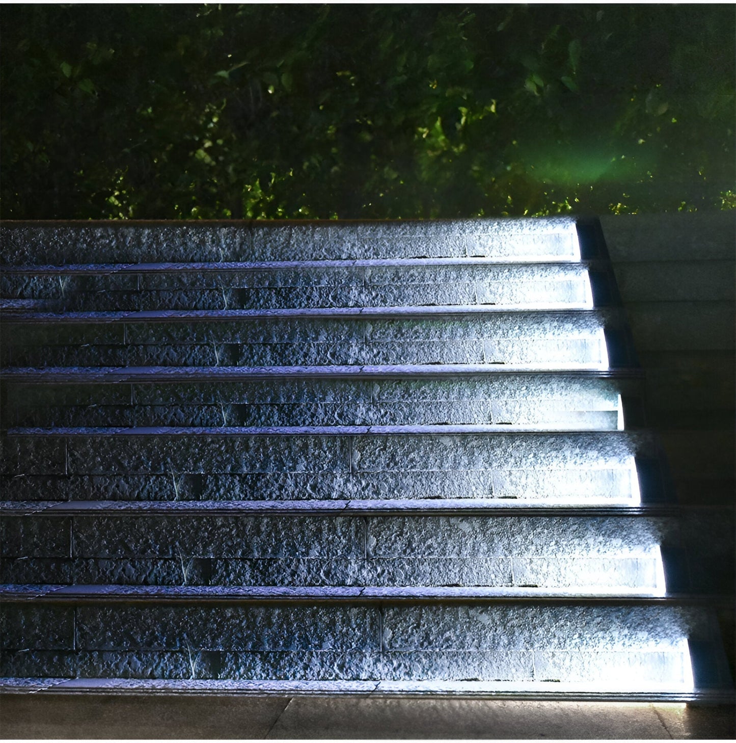 Weatherproof Solar Powered Outdoor Path Lights 2-Pack