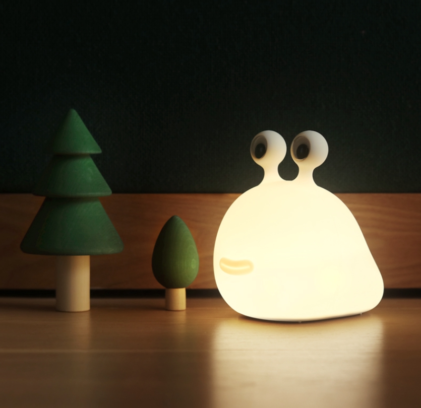 Compact LED Night Lamp with Touch Sensor and Timer