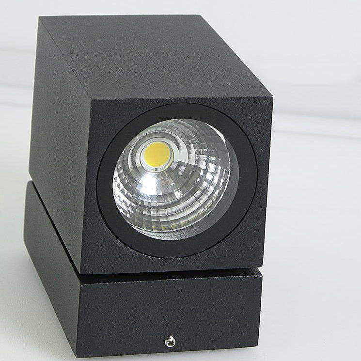 Contemporary Adjustable Outdoor LED Wall Light Fixture
