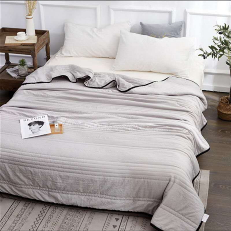 Soft Cooling Silk Throw Blanket