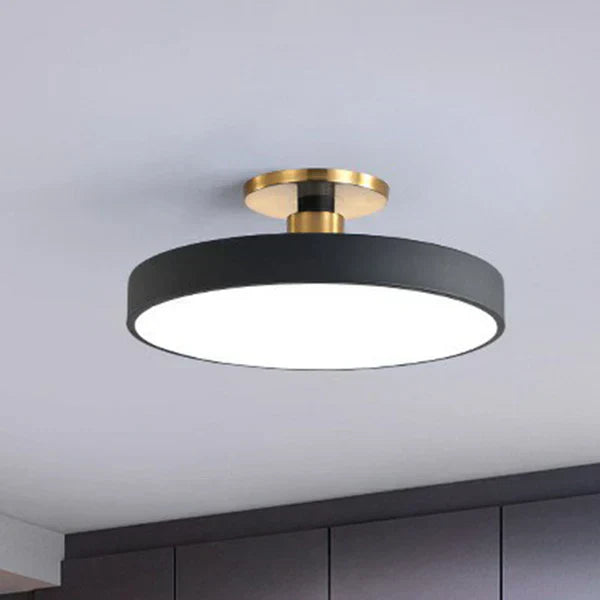 Simple Elegant Table Lamp