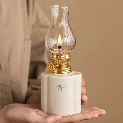 Warm Glow Kerosene Oil Lamp