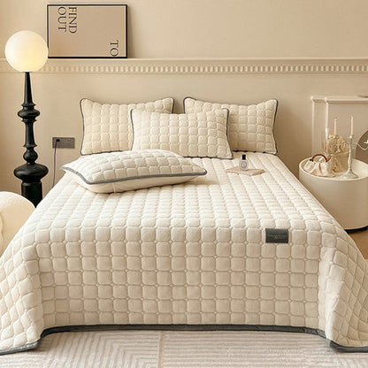 Cozy Plush Throw Blanket with Textured Pattern