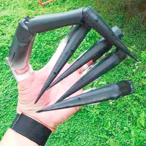 Spooky Jointed Finger Prop