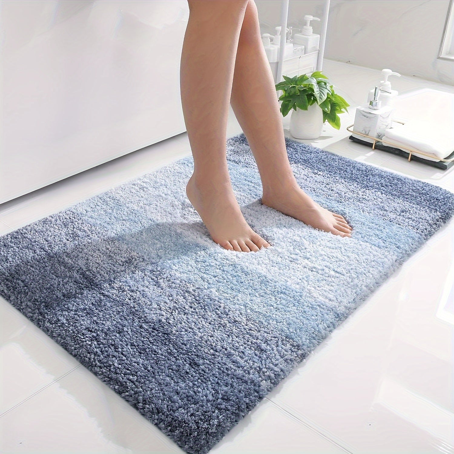 Plush Microfibre Bathroom Mat – Soft, Slip Resistant & Machine Washable - Fesara