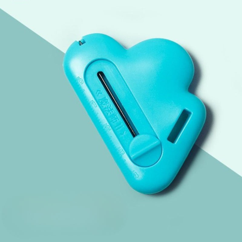 Detachable Sewing Guide with Built-in Cutter Tool