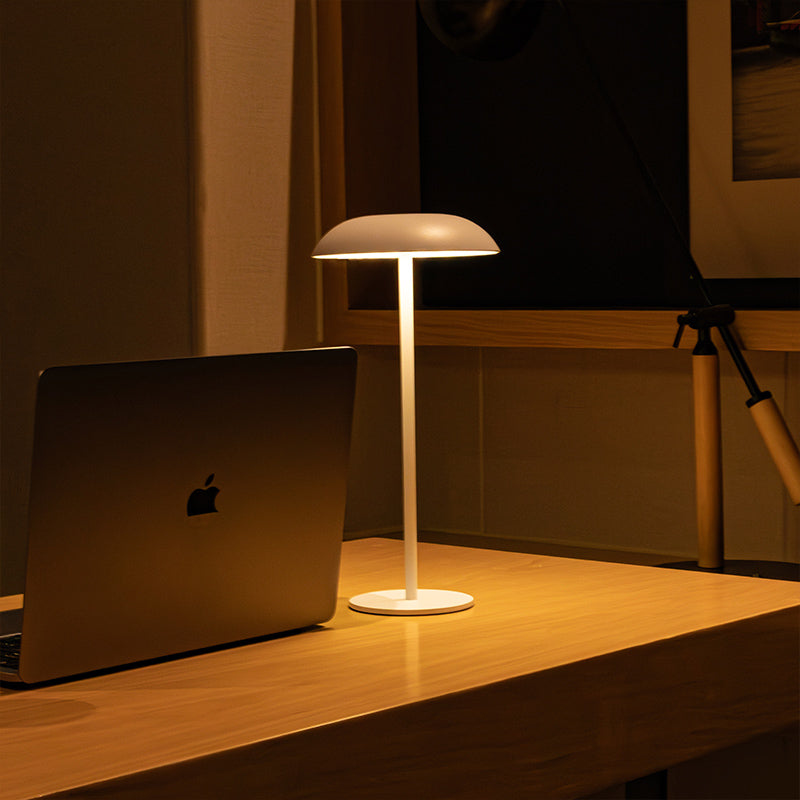 Classic Metal Table Lamp
