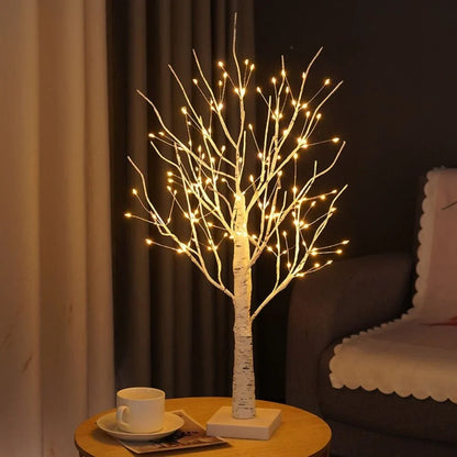 Scandinavian White Wooden Table Lamp
