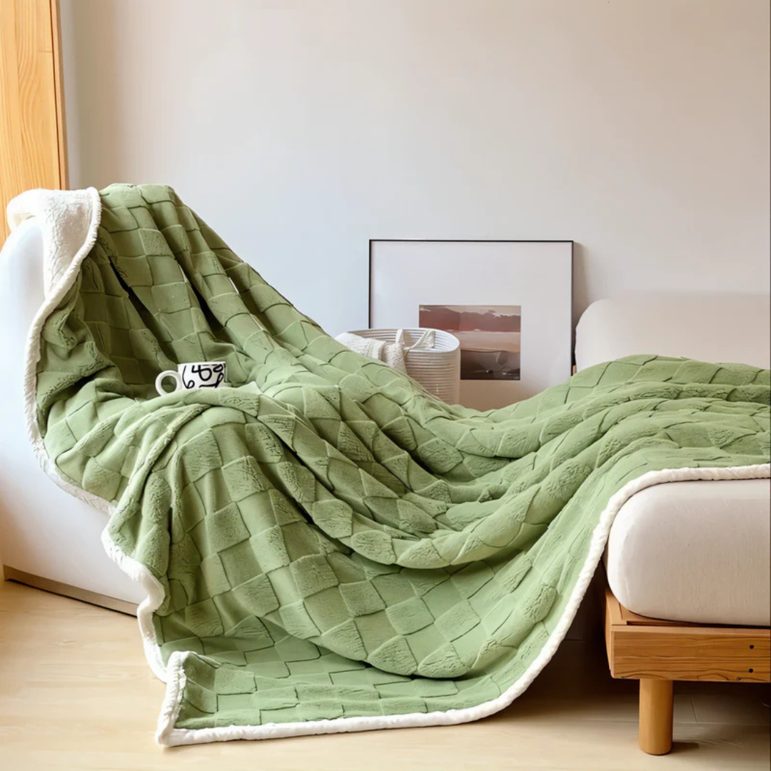 Plush Fesara Fleece Throw Blanket - Fesara
