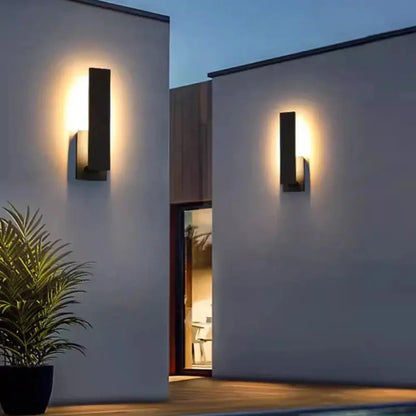 Classic Waterproof Outdoor Wall Lamp