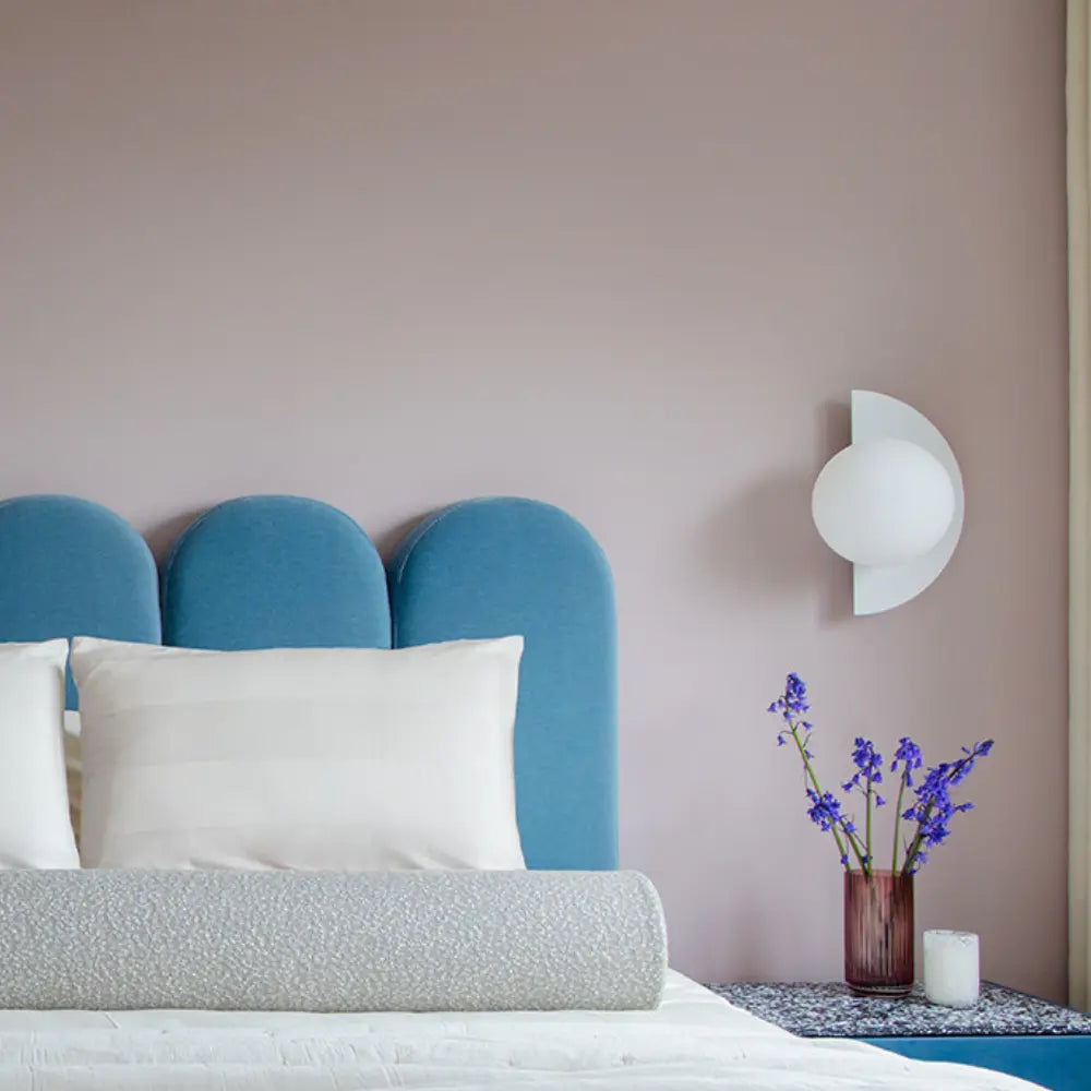 Contemporary Round Wall Light