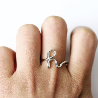 Fesara | Classic Alphabet Ring