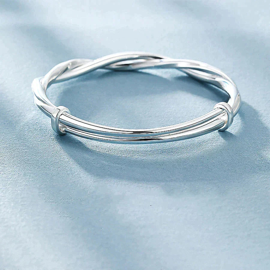 Luxurious Metallic Chain Bracelet