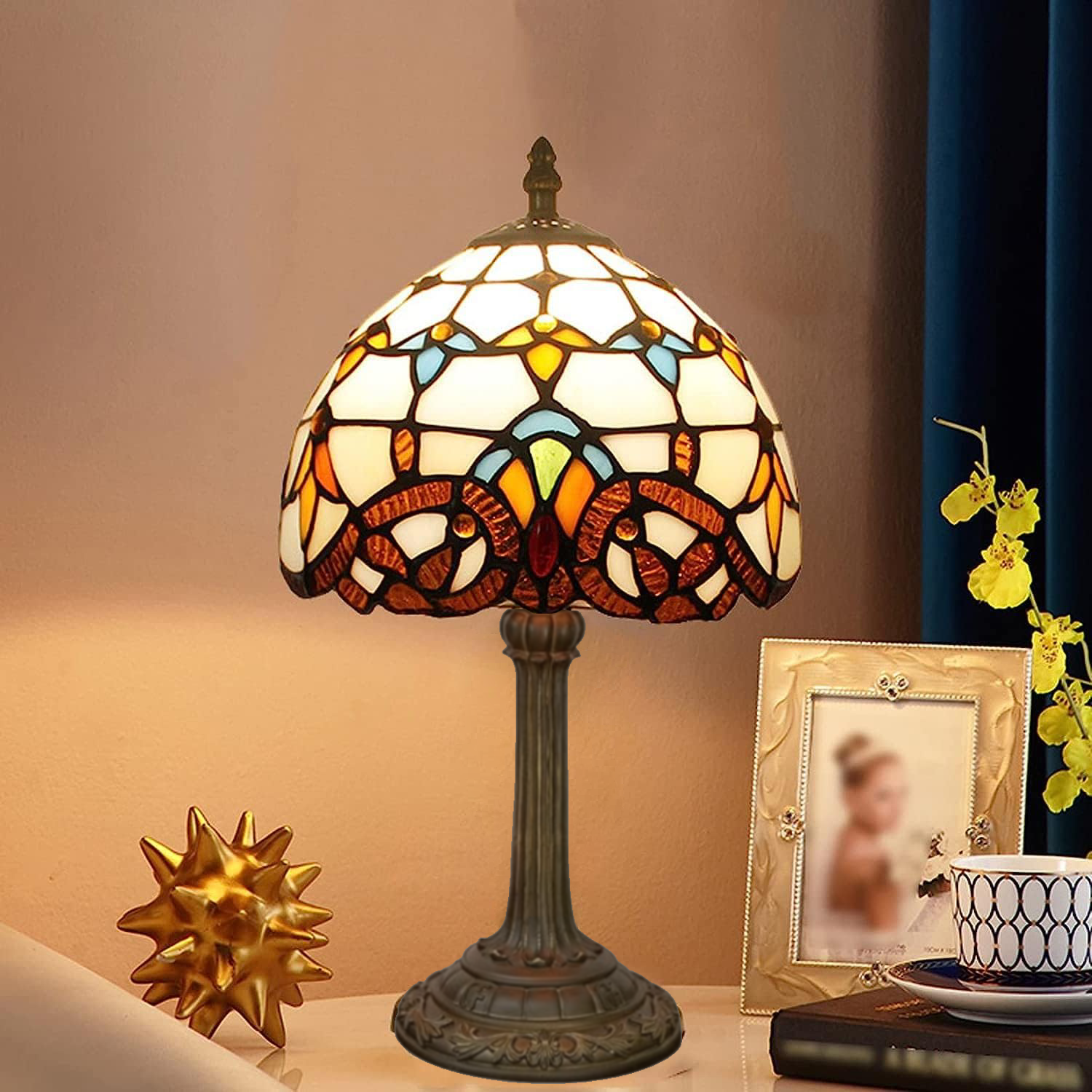 Classic Stained Glass Table Lamp - Fesara