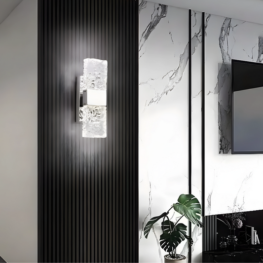 Elegant Curved Wall Lamp - Fesara
