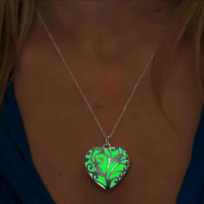 Fesara | Glow In Dark Pendant Necklace