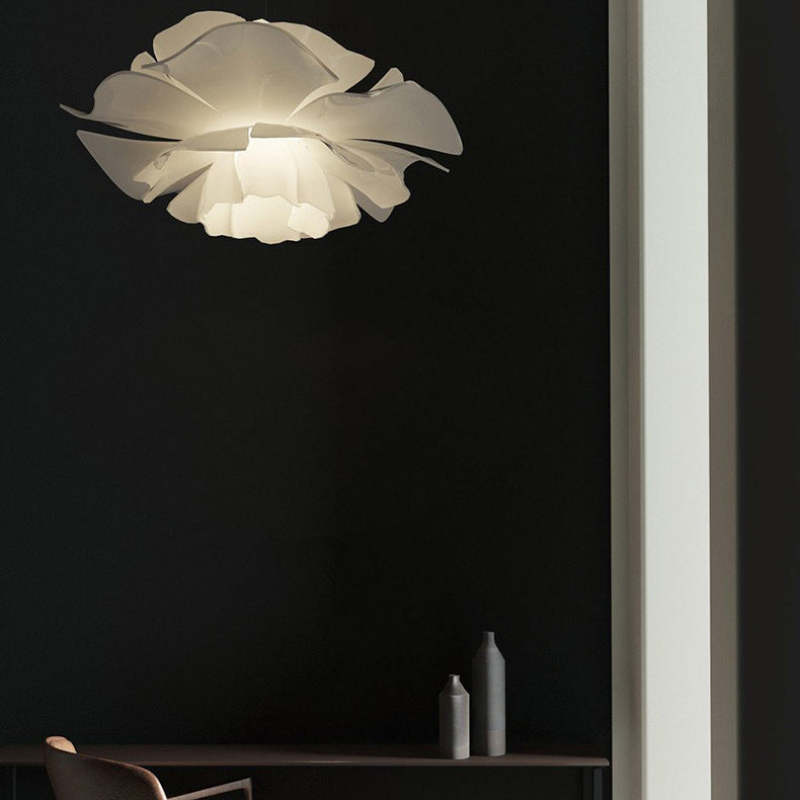 Beautiful Flower Pendant Lamp