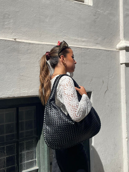 Chic Versatile Cross Body Handbag - Fesara