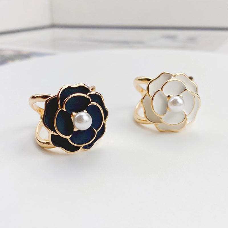 Elegant Floral Scarf Clip