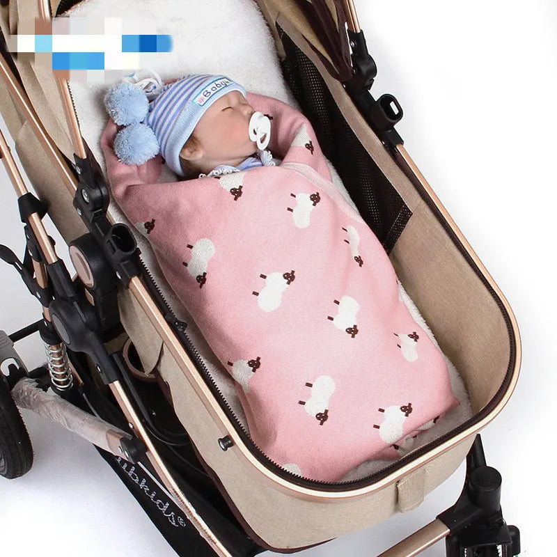 Cozy Baby Blanket with Sheep Design - Plush Stroller Blanket