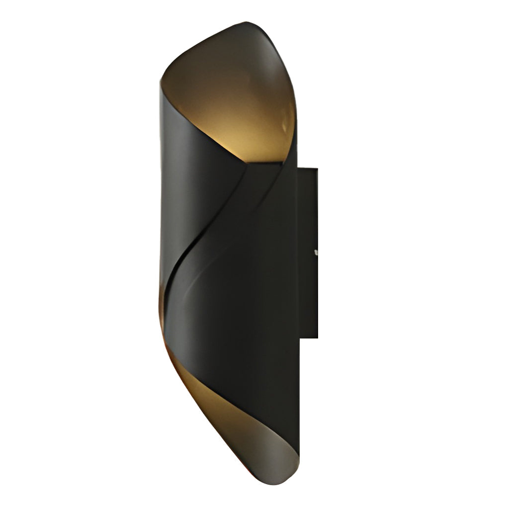 Energy Efficient Outdoor Wall Lamp