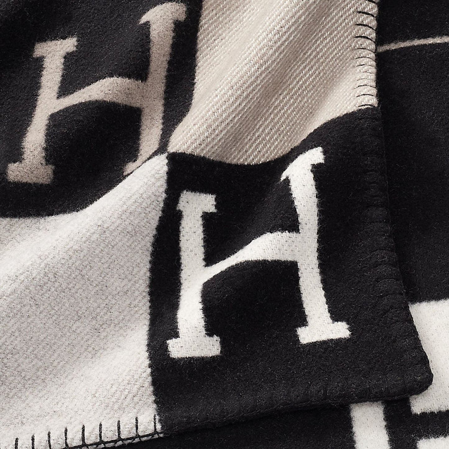 Soft Premium Wool Blanket for Cozy Home