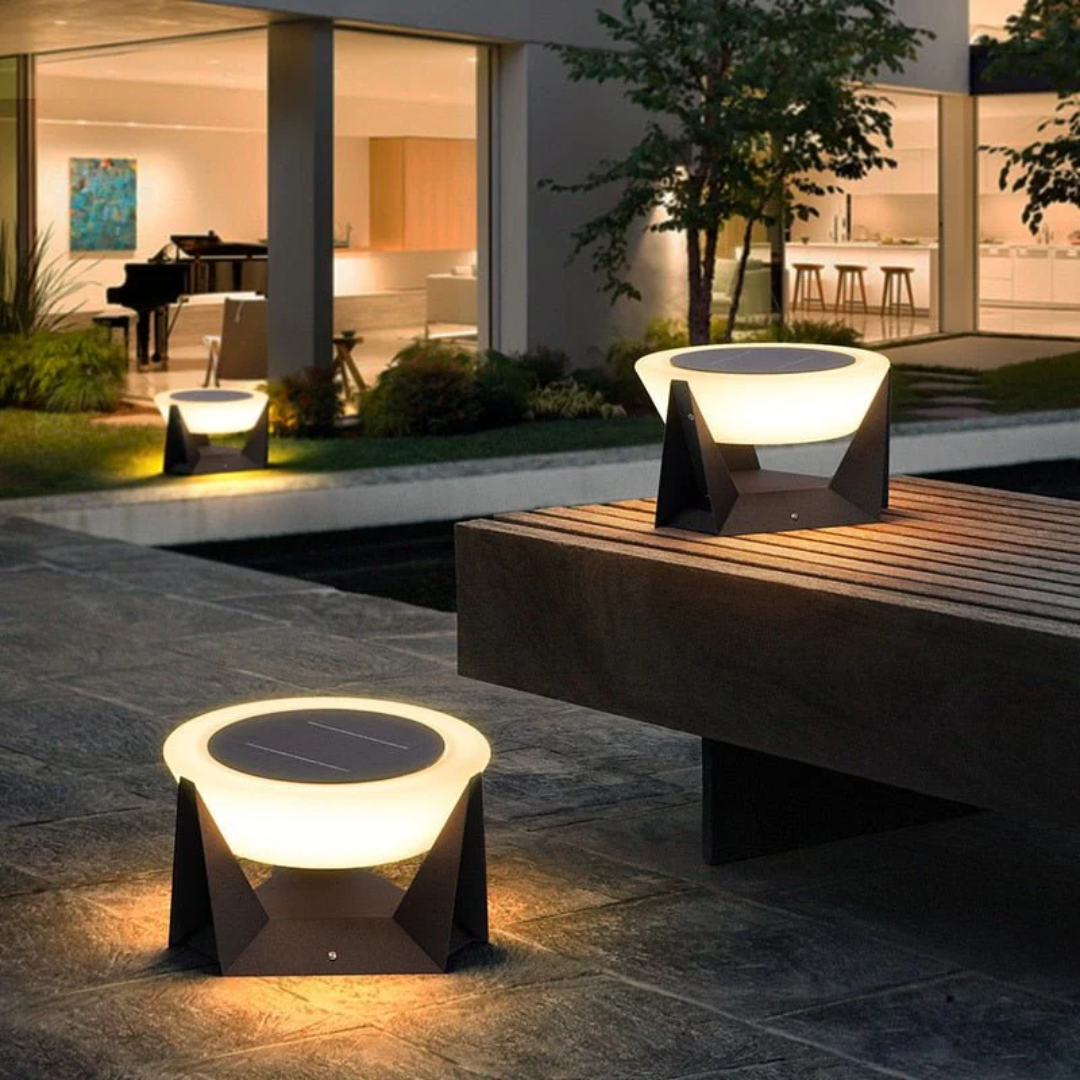Elegant Garden Solar Powered Lamp - Fesara