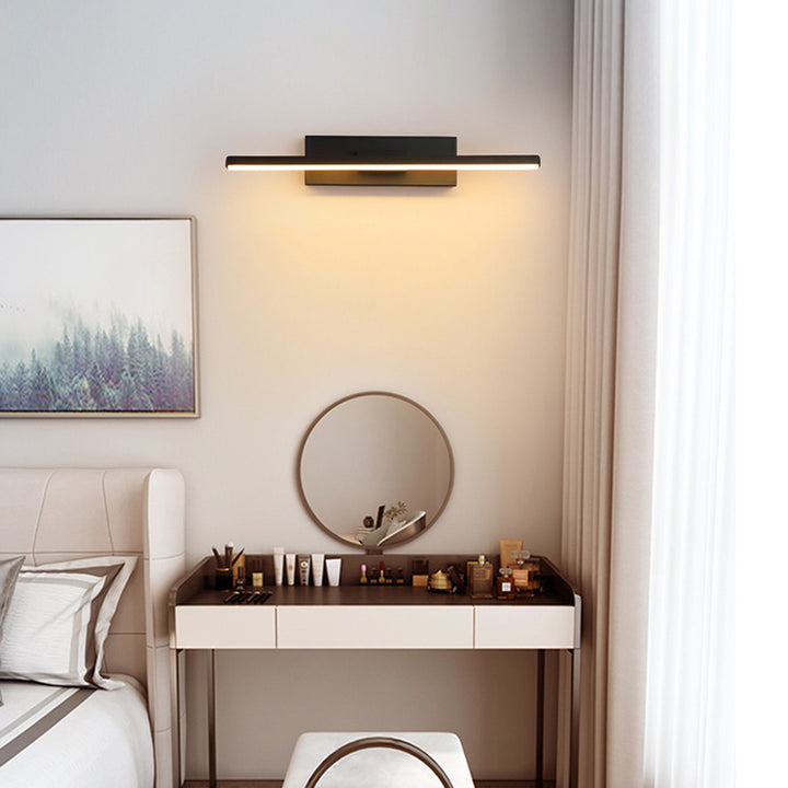 Simple Adjustable Wall Lamp