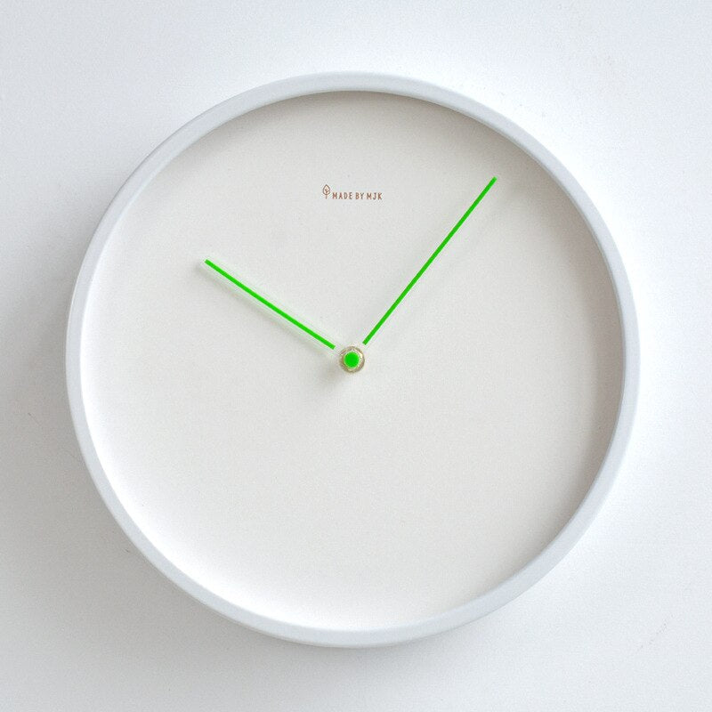 Simple Modern Wall Clock - Elegant Timepiece